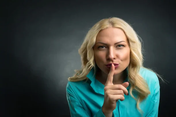 El silencio en la comunicación. Comunicación y silencio. El silencio comunicativo. Comunicar con el silencio. ¿Qué comunica el silencio?