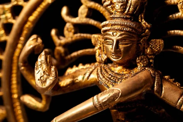 Test de Las lágrimas de Shiva de Cesar Mallorqui. Examen de Las lágrimas de Shiva. Las lágrimas de Shiva de César Mallorquí. Prueba de lectura de Las lágrimas de Shiva. Preguntas y respuestas de Las lágrimas de Shiva de César Mallorquí.