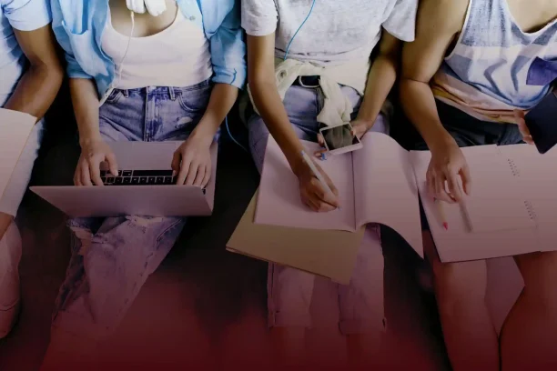Las perífrasis verbales en español. Tipos de perífrasis verbales en español. Ejemplos de las perífrasis verbales en español. Aprender los verbos en español. Los verbos en español.